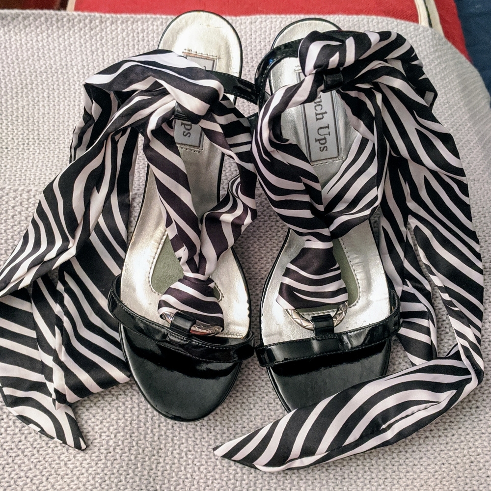 Touch Ups black and white heels